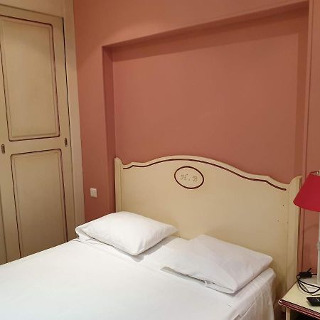 Hotel Bonaparte Toulon Bagian luar foto