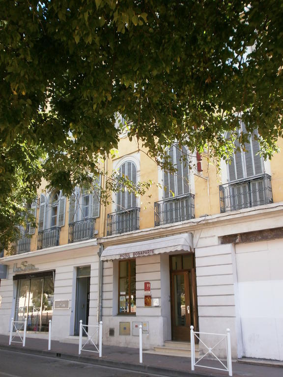 Hotel Bonaparte Toulon Bagian luar foto