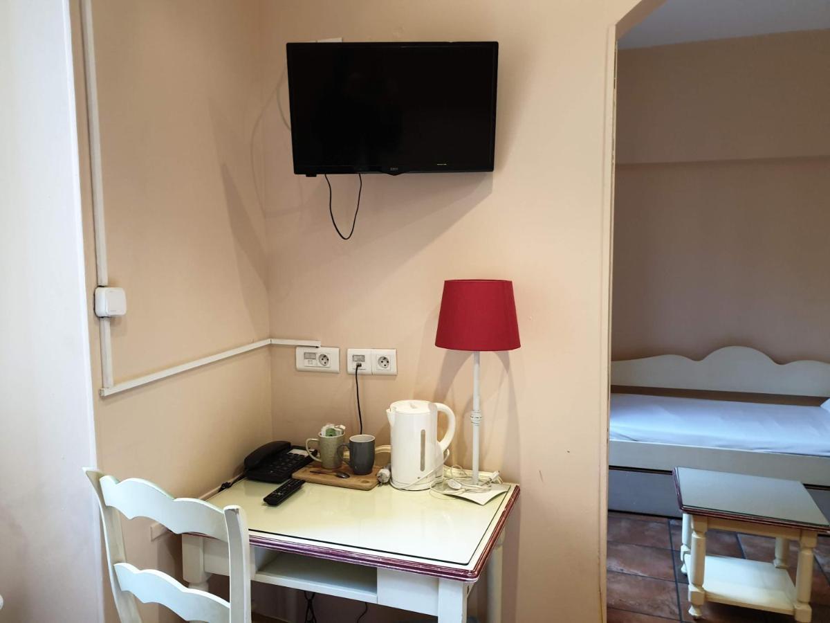Hotel Bonaparte Toulon Bagian luar foto