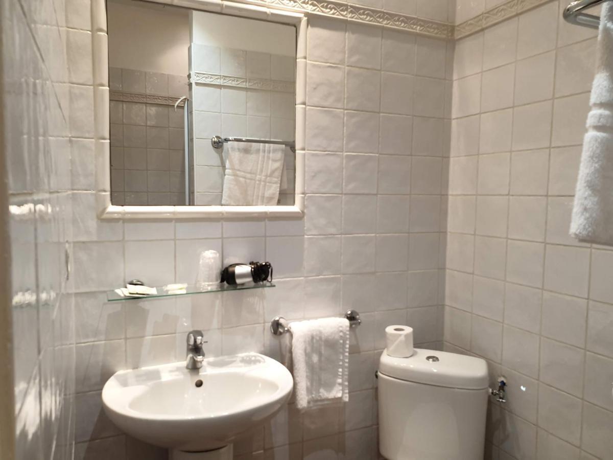 Hotel Bonaparte Toulon Bagian luar foto
